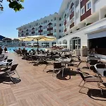 منتجع Royal Paradise 4*