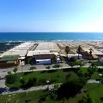 منتجع Royal Paradise
