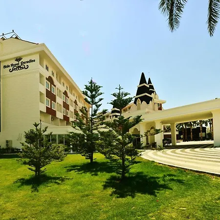 منتجع Royal Paradise 4*