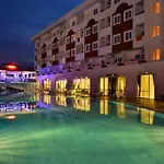 Resort Royal Paradise 4*