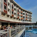 Resort Royal Paradise