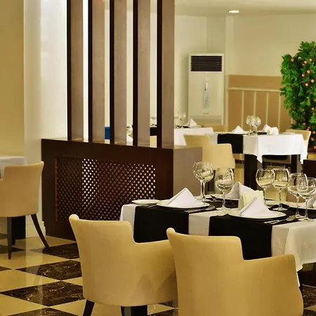 Royal Paradise Station touristique