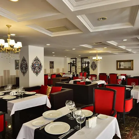 Royal Paradise Station touristique Sidé