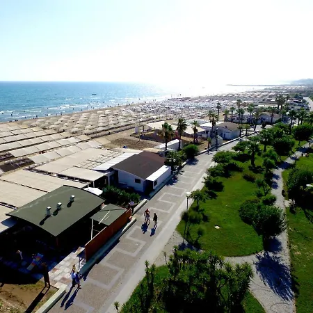 Royal Paradise Station touristique Sidé