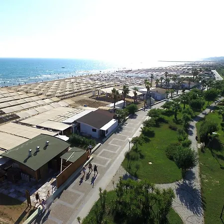 Royal Paradise Sidé