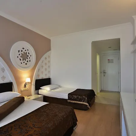 Θέρετρο Side Royal Paradise