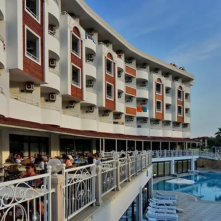 Complex Royal Paradise